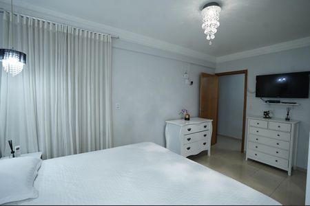 Apartamento para alugar com 120m², 3 quartos e 2 vagas