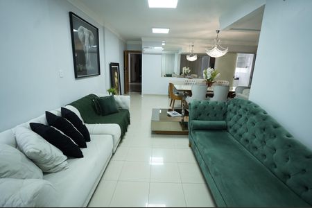 Apartamento para alugar com 120m², 3 quartos e 2 vagas