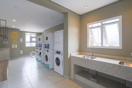 Apartamento para alugar com 38m², 2 quartos e sem vaga Apartamento para alugar com 38m², 2 quartos e sem vagaLavanderia