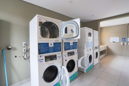 Apartamento para alugar com 38m², 2 quartos e sem vaga Apartamento para alugar com 38m², 2 quartos e sem vagaLavanderia