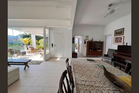 Apartamento à venda com 3 quartos, 260m² em Barra da Tijuca, Rio de Janeiro