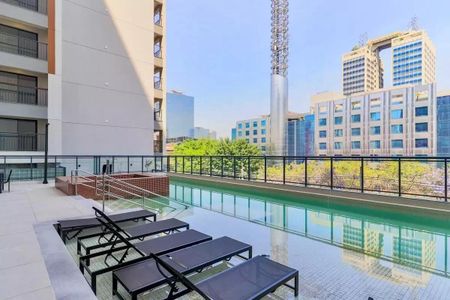Studio à venda com 25m², 1 quarto e sem vagaÁrea comum - Piscina