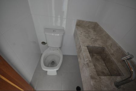 Casa à venda com 99m², 3 quartos e 1 vagaLavabo