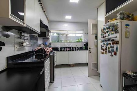 Casa à venda com 4 quartos, 280m² em Recreio dos Bandeirantes, Rio de Janeiro