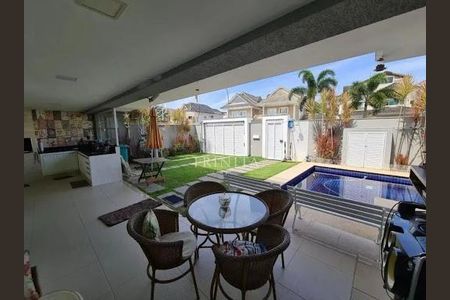Casa à venda com 4 quartos, 280m² em Recreio dos Bandeirantes, Rio de Janeiro