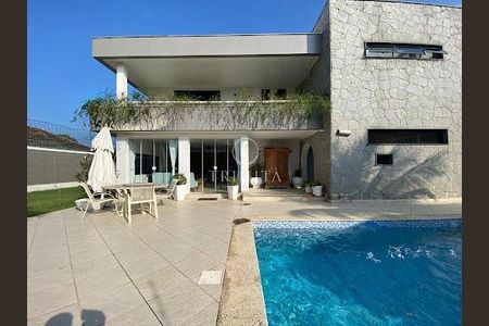 Casa à venda com 872m², 4 quartos e 4 vagas