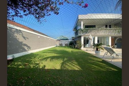 Casa à venda com 872m², 4 quartos e 4 vagas