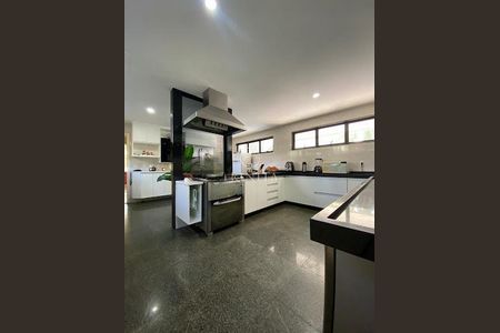 Casa à venda com 872m², 4 quartos e 4 vagas