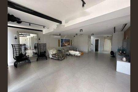 Casa à venda com 5 quartos, 600m² em Jacarepaguá, Rio de Janeiro