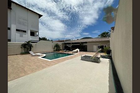 Casa à venda com 600m², 5 quartos e 4 vagas