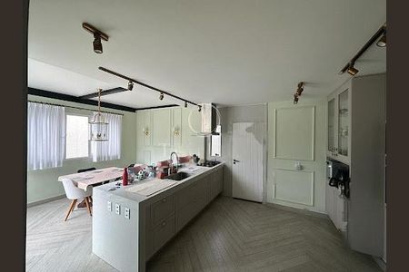 Casa à venda com 600m², 5 quartos e 4 vagas