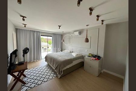 Casa à venda com 5 quartos, 600m² em Jacarepaguá, Rio de Janeiro