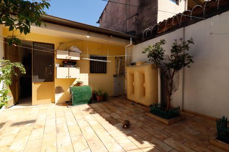 Casa à venda com 150m², 2 quartos e 1 vaga Casa à venda com 150m², 2 quartos e 1 vagaQuintal