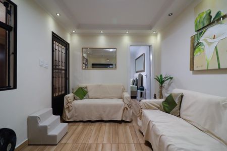 Casa à venda com 150m², 2 quartos e 1 vaga Casa à venda com 150m², 2 quartos e 1 vagaSala