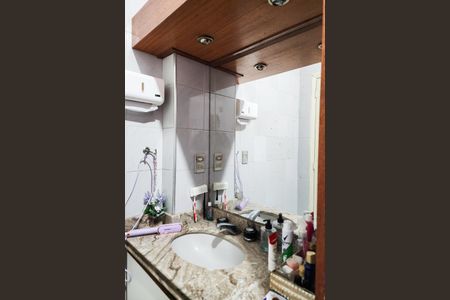 Apartamento à venda com 130m², 3 quartos e sem vagaBanheiro da Suíte 