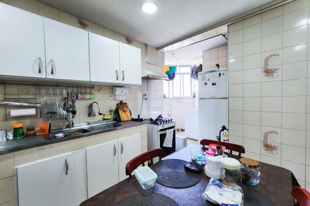 Apartamento à venda com 130m², 3 quartos e sem vagaCozinha 