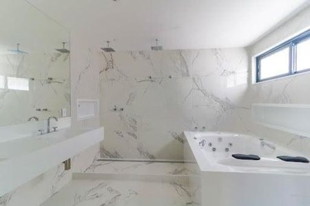 Casa à venda com 5 quartos, 460m² em Barra da Tijuca, Rio de Janeiro