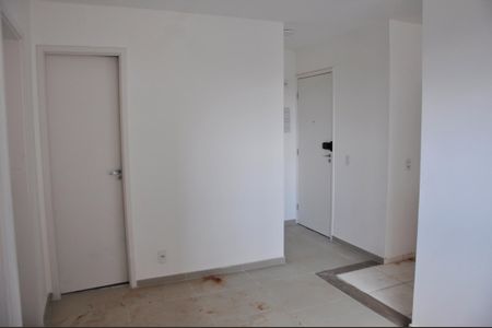 Apartamento para alugar com 38m², 2 quartos e sem vaga Apartamento para alugar com 38m², 2 quartos e sem vagaDetalhe - Sala