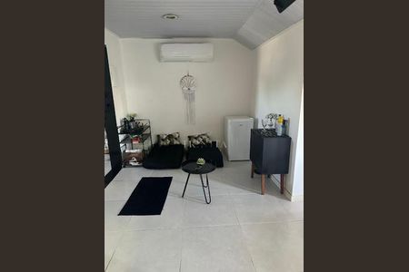 Casa à venda com 200m², 4 quartos e 2 vagas