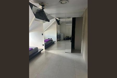 Casa à venda com 200m², 4 quartos e 2 vagas