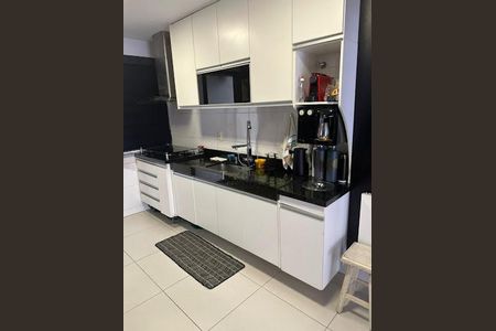 Casa à venda com 200m², 4 quartos e 2 vagas