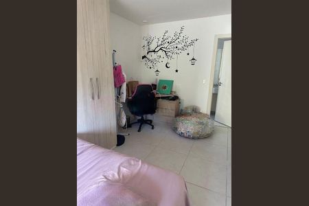 Casa à venda com 200m², 4 quartos e 2 vagas