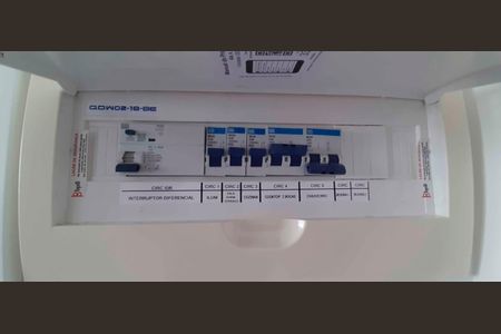 Apartamento à venda com 24m², 1 quarto e sem vaga Apartamento à venda com 24m², 1 quarto e sem vagaQuadro de Luz