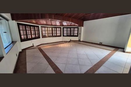 Casa à venda com 5 quartos, 600m² em Recreio dos Bandeirantes, Rio de Janeiro