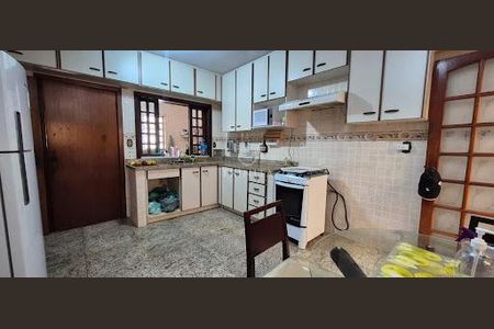 Casa à venda com 5 quartos, 600m² em Recreio dos Bandeirantes, Rio de Janeiro