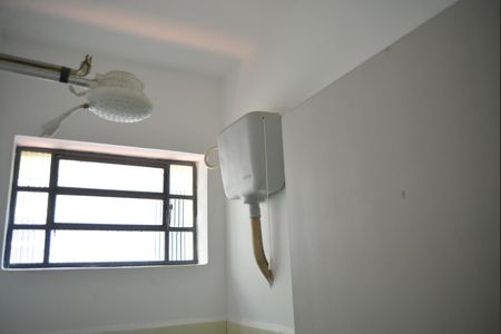 Casa à venda com 152m², 3 quartos e 2 vagasBanheiro de serviço