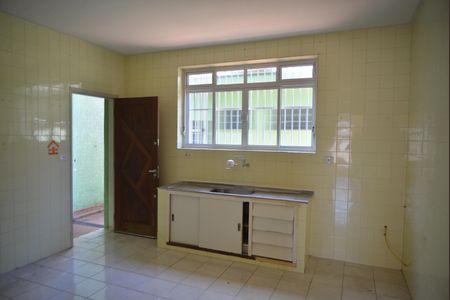 Casa à venda com 152m², 3 quartos e 2 vagasCozinha