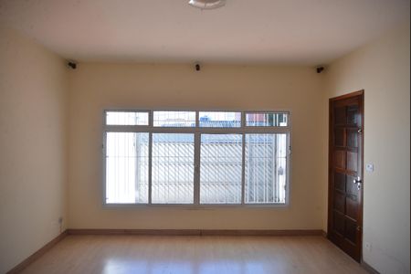 Casa à venda com 152m², 3 quartos e 2 vagasSala