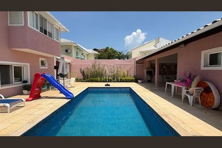 Casa à venda com 429m², 4 quartos e 2 vagas