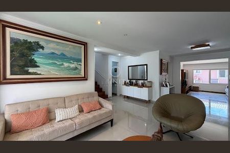 Casa à venda com 4 quartos, 429m² em Barra da Tijuca, Rio de Janeiro