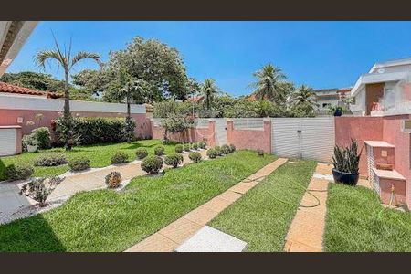 Casa à venda com 429m², 4 quartos e 2 vagas