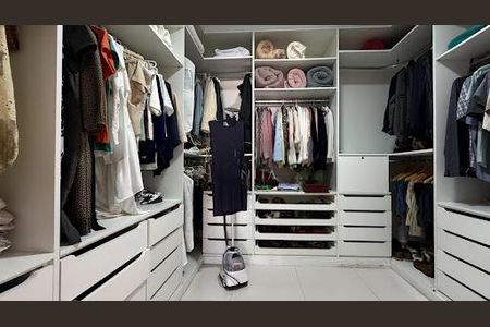 Casa à venda com 429m², 4 quartos e 2 vagas