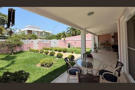 Casa à venda com 429m², 4 quartos e 2 vagas