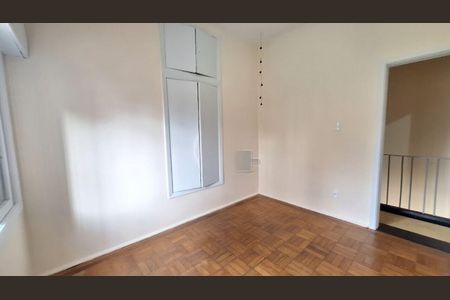 Casa à venda com 148m², 3 quartos e 1 vaga
