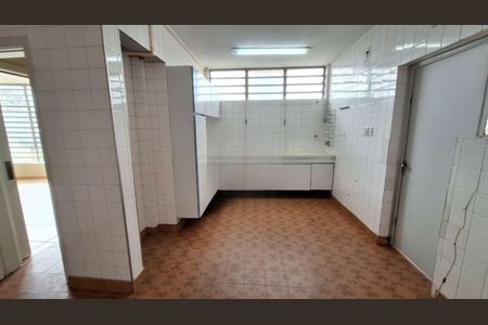 Casa à venda com 148m², 3 quartos e 1 vaga