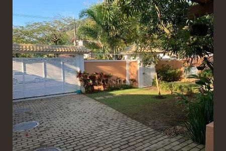 Casa à venda com 375m², 4 quartos e 4 vagas