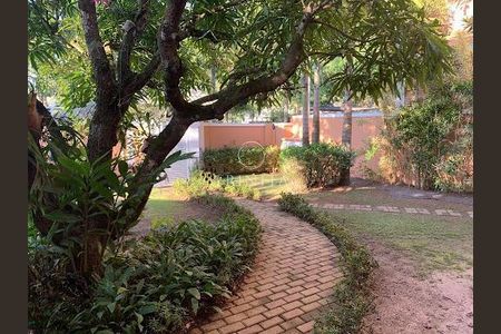 Casa à venda com 375m², 4 quartos e 4 vagas