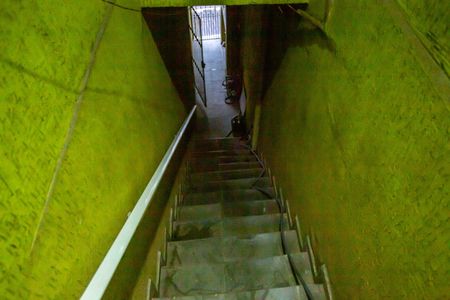 Casa para alugar com 70m², 2 quartos e sem vagaEscada