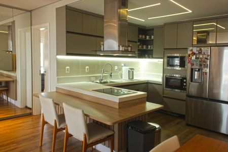 Apartamento para alugar com 98m², 2 quartos e 2 vagasCozinha e Área de Serviço