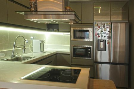 Apartamento para alugar com 98m², 2 quartos e 2 vagasCozinha e Área de Serviço