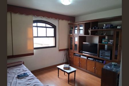 Casa à venda com 4 quartos, 284m² em Piratininga, Niterói