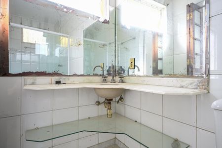 Casa para alugar com 140m², 3 quartos e 2 vagasBanheiro Suíte 