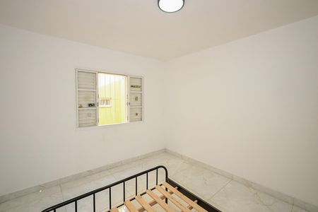 Casa para alugar com 140m², 3 quartos e 2 vagasQuarto 2