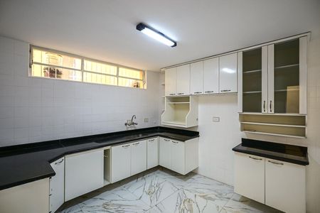 Casa para alugar com 140m², 3 quartos e 2 vagasCozinha