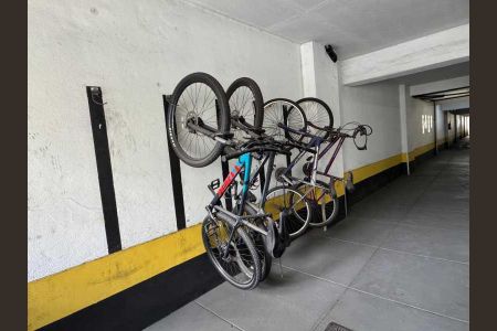 Apartamento à venda com 80m², 1 quarto e 1 vaga