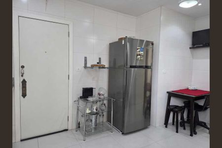 Apartamento à venda com 80m², 1 quarto e 1 vaga